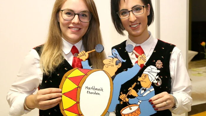 Die Marktmusik Eberstein unter Obfrau Tanja Fasching und Kapellmeisterin Kathrin Bischof (von links) lud am Wochenende zur „Nacht der Musik reloaded“ in das Kulturhaus. 