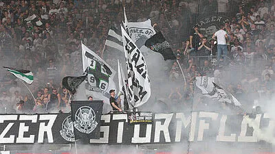 Die Nordkurve in der Merkur Arena