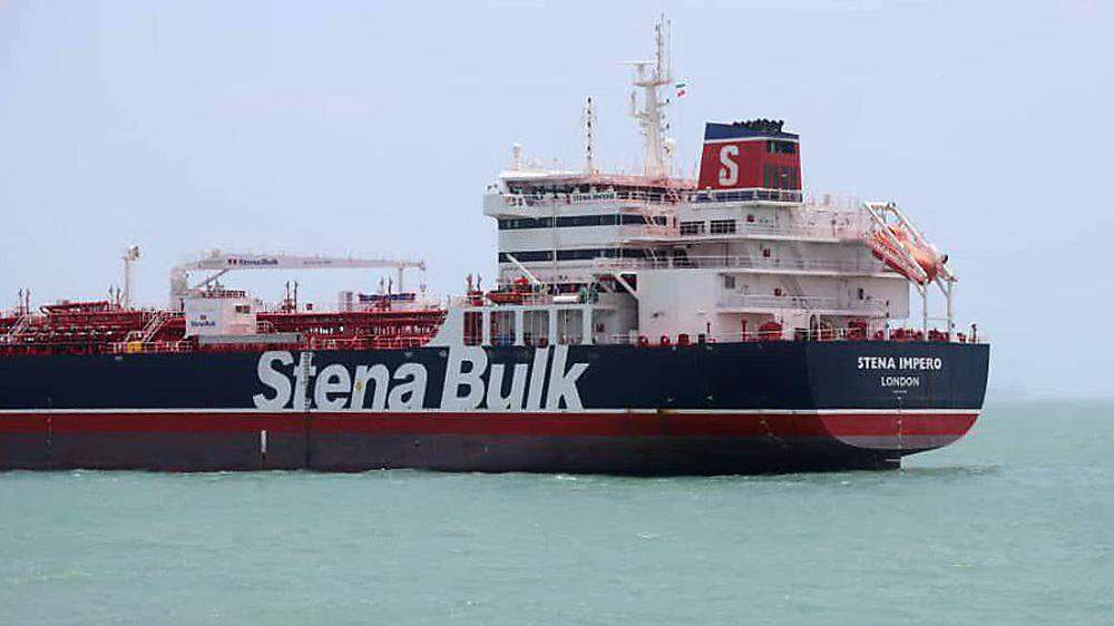 ''Der Besatzung geht es den Umständen entsprechend gut'', sagte der Chef des Schifffahrtsunternehmens Stena Bulk.