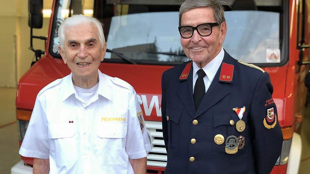 Für ihre Treue zur Freiwilligen Feuerwehr wurden Heinz Flaschberger und Ernst Kilzer mit Ehrenurkunden ausgezeichnet.