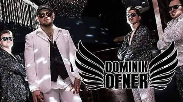 Sänger Dominik Ofner (zweiter von links) möchte gerne ein Lied mit Pizzera und Jaus aufnehmen