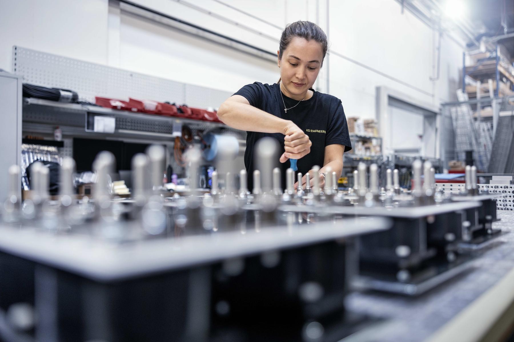 Erfolg für steirische Technologiefirma: Millionen-Auftrag: Grazer liefern Batterie-Prüffeld an Autokonzern