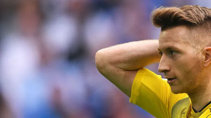 SOCCER - 1.DFL, Schalke vs Dortmund