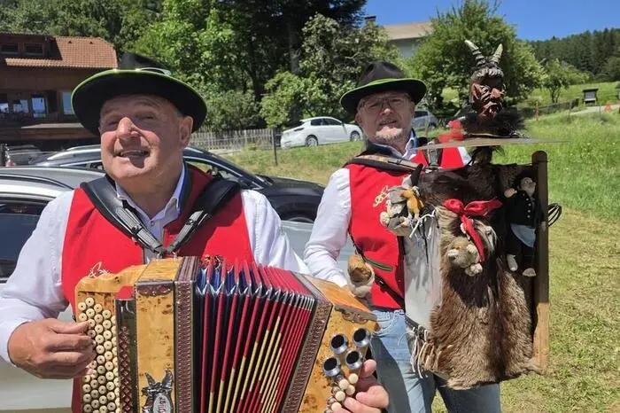 Für die musikalische Unterhaltung sorgte die Gruppe „Urig & Echt“.