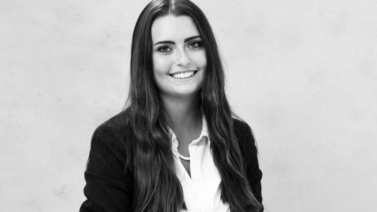 Nina Elisa Steiner (18) geht in die Maturaklasse der Kärntner Tourismusschule
