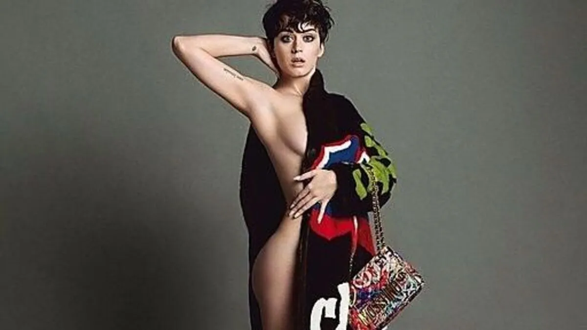 Leicht bekleidet sorgt Katy Perry teilweise für Unmut bei ihren Fans 