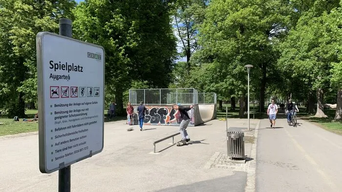 Mit 1. Mai sind in Graz auch offiziell wieder geöffnet: Die Skater-Anlagen und auch die Fitness-Geräte in den Parks.