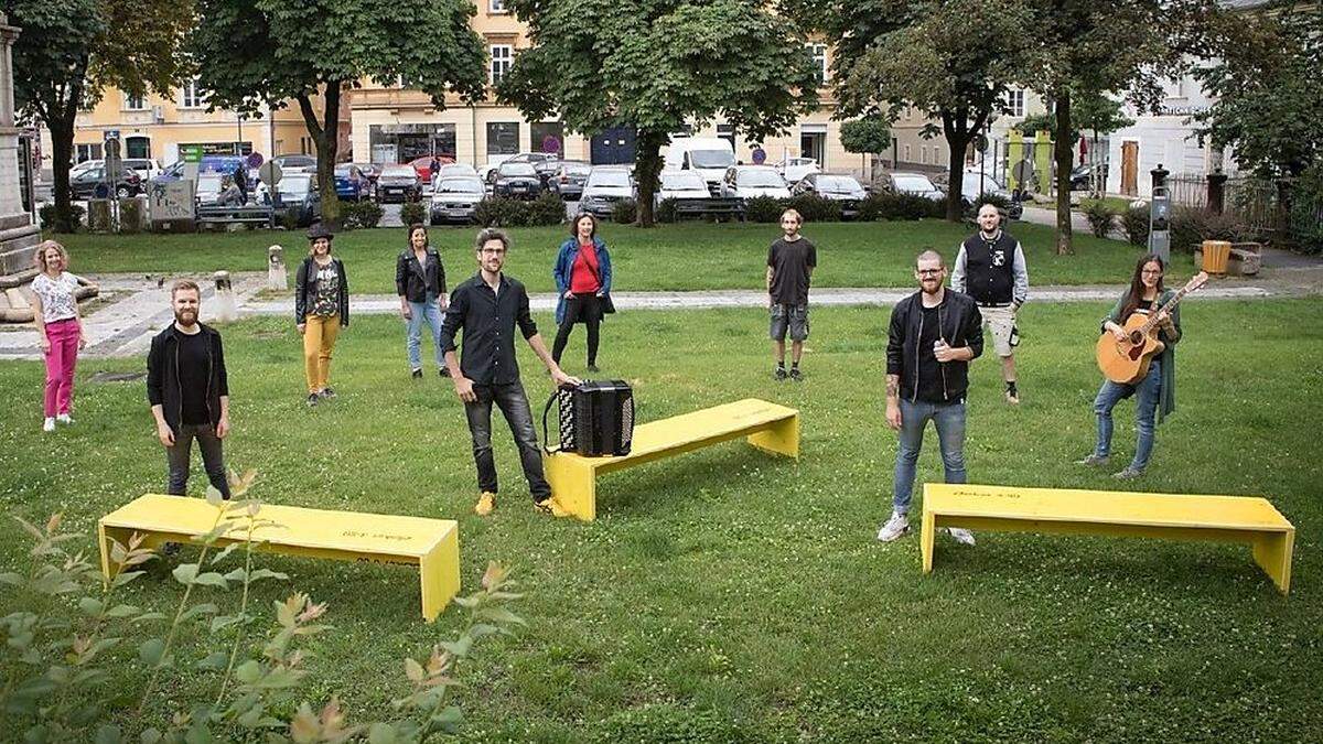 Sitzbänke und Konzerte sollen den Kardinalplatz im Sommer attraktiv machen.