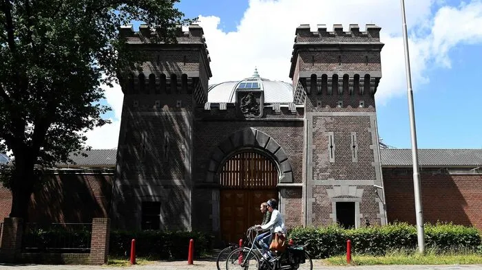 Es ist eine architektonisches Juwel: Das Boschpoort Gefängnis im niederländischen Breda ...
