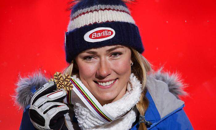 Mikaela Shiffrin in Aare mit der WM-Goldenen im Slalom