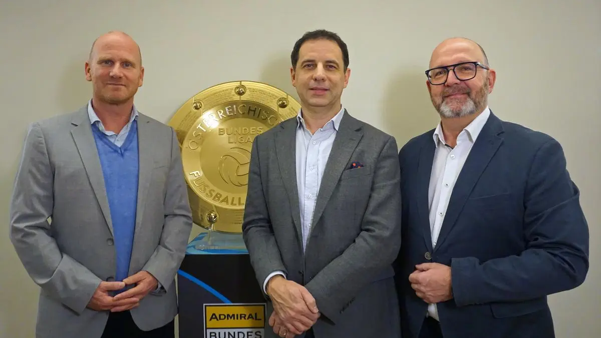 Christian Ebenbauer (Vorstandsvorsitzender der Bundesliga), Alex A. Welzl (Geschäftsführer von Uppercut) und Daniel Brandstätter (CEO Uppercut)