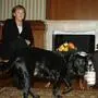 Altkanzlerin Angela Merkel 2007 in Sotschi bei Präsident Putin mit Hund „Koni“