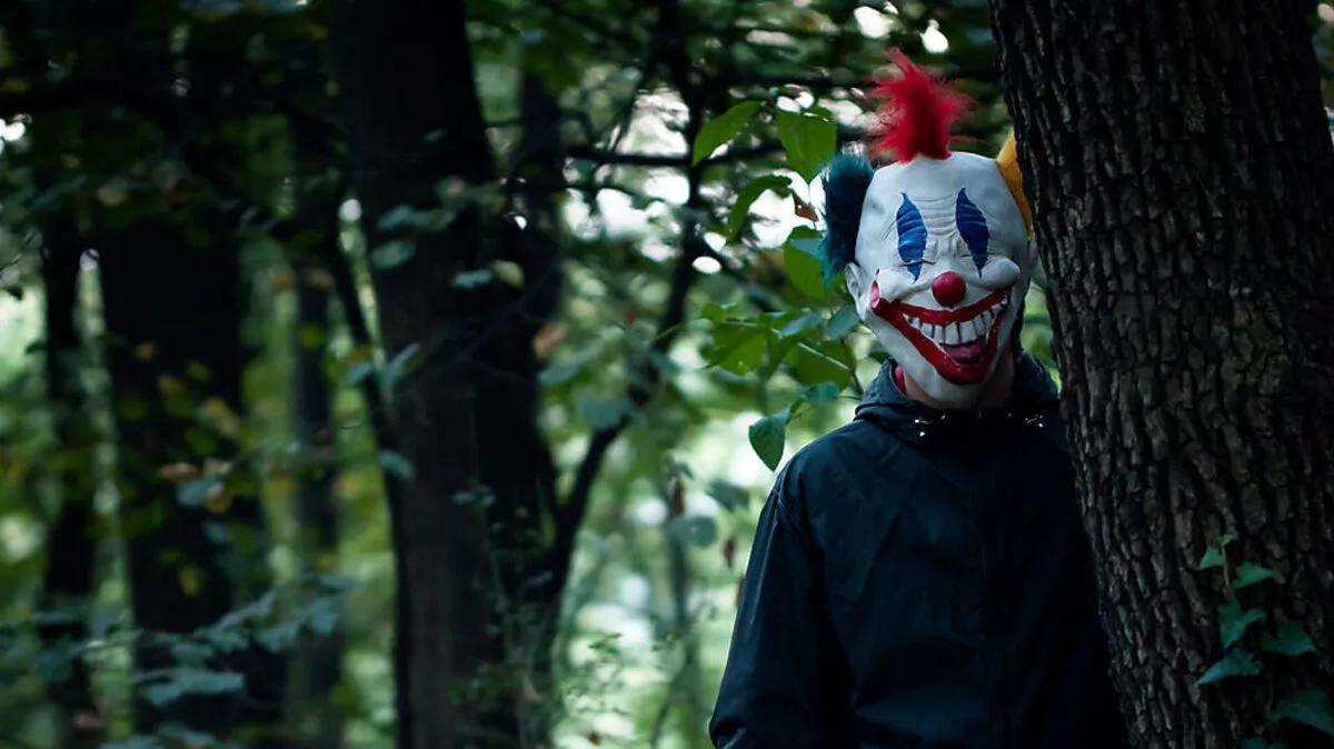 Ein weniger witziger "Trend": im Clown-Küstum die Umgebung unsicher machen