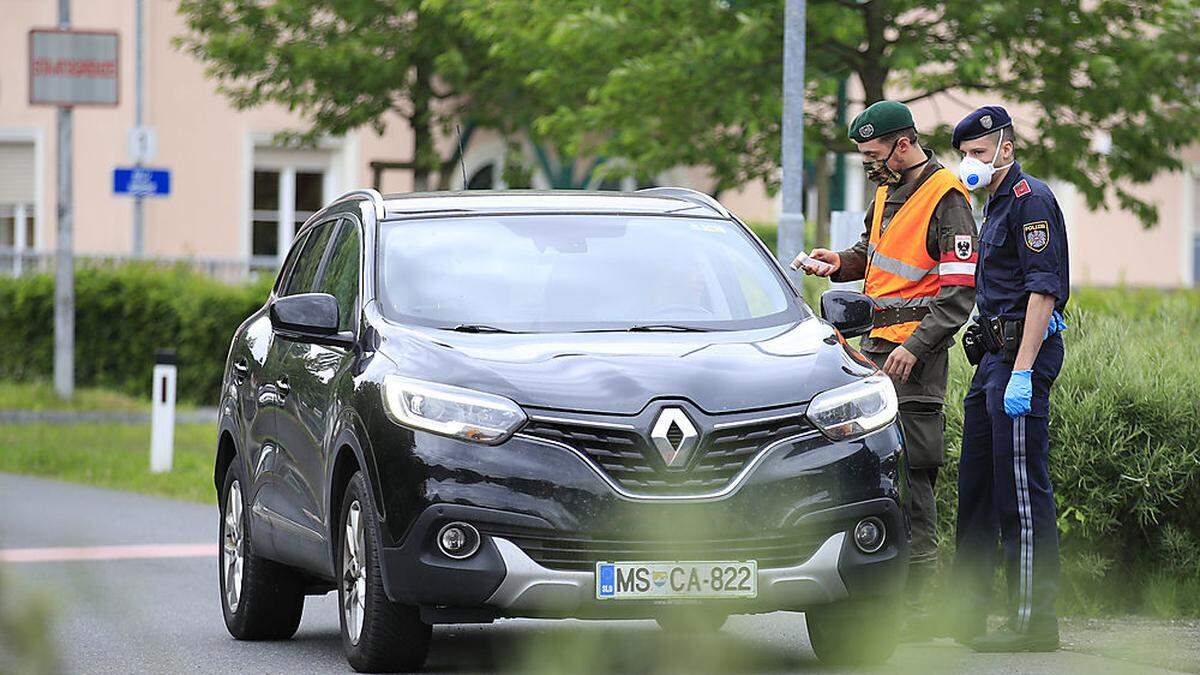 Das Personal von Polizei und Bundesheer an der südoststeirischen Grenze zu Slowenien wird verstärkt.