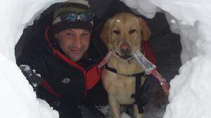 Christian Michelitsch (43) und Labrador-Hündin Bagiera sind seit sechs Jahren unzertrennlich