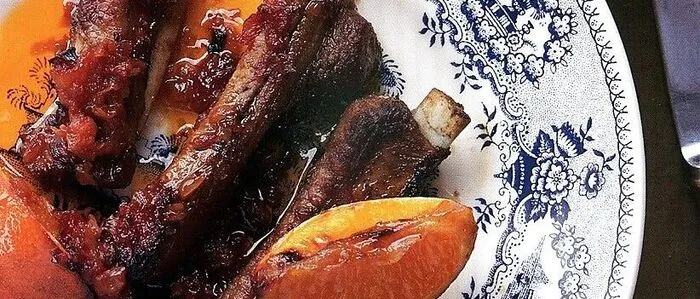 Costeletas com laranjas aus Portugal