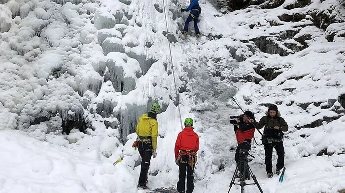 Dreharbeiten beim Übungswasserfall "Tauernhaus Eisfall" in Matrei
