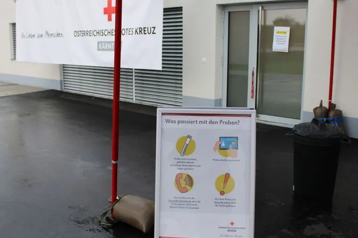 Von Montag bis Sonntag täglich von 08:00 bis 18:00 geöffnet, können täglich bis zu 250 Tests durchgeführt werden.