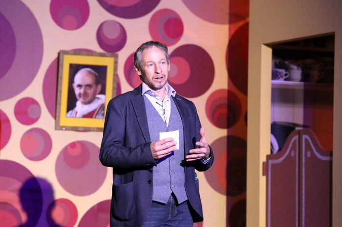 „Wir geben auch den jungen Leuten die Chance, Bühnenluft zu schnuppern“, sagte Burghofspiele-Obmann Helmut Wachernig (Foto).