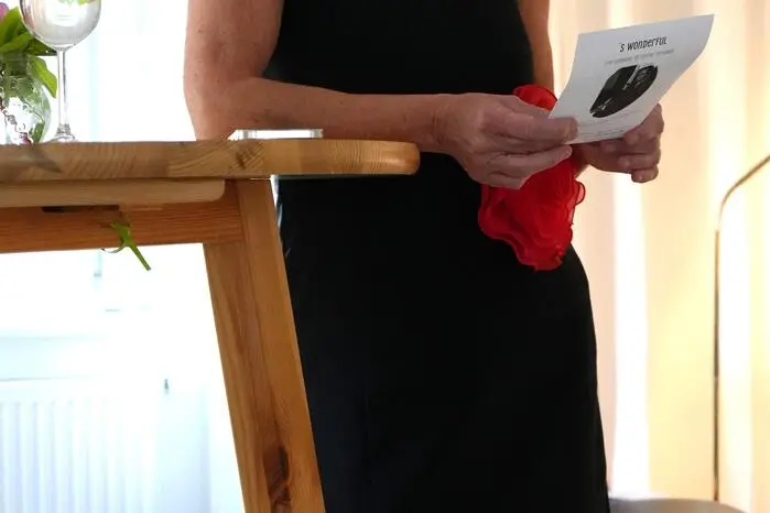 Mit großer Virtuosität am Klavier und charmanten Moderationen führte Reiter durch den Abend.