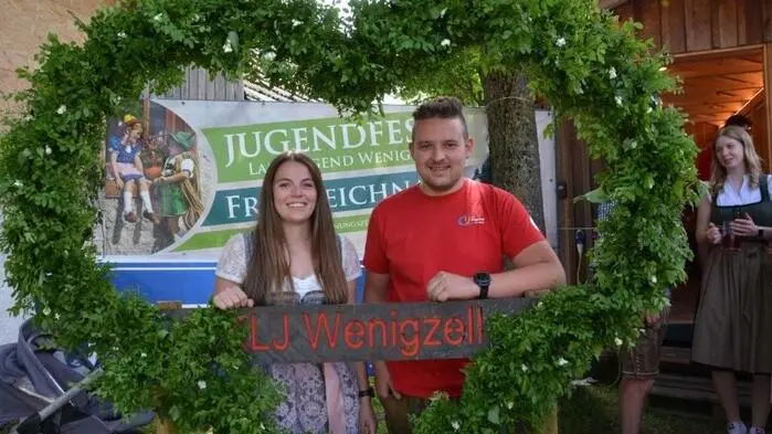 Die Katholische Landjugend Wenigzell lud zum Jugendfest im Anschluss an die Fronleichnamsprozession ein.Die Katholische Landjugend Wenigzell lud zum Jugendfest im Anschluss an die Fronleichnamsprozession ein.