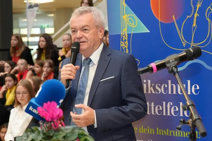 Mit dem Schulcampus sind nun ein Teil des Gymnasiums und die Musikschule unter einem Dach vereint.