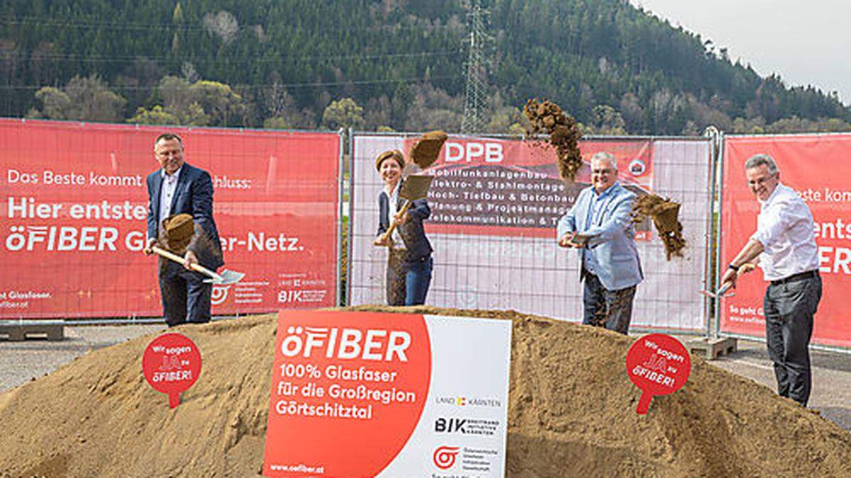 Hartwig Tauber, Gaby Schaunig, Peter Schark und Andreas Scherwitzl 