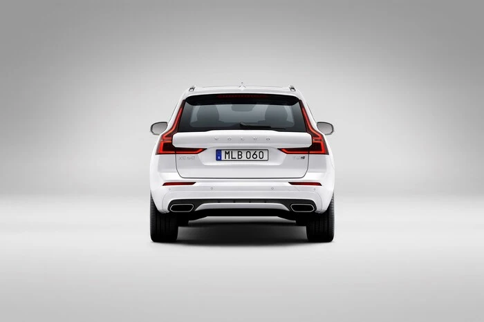 Bei der Technik vertraut Volvo auf die bestehende Plattform, auf der auch die 90er-Serie basiert. Die skalierbare Produktarchitektur (SPA) gilt als hochflexibel, was Antriebskonzepte und Radstände betrifft.