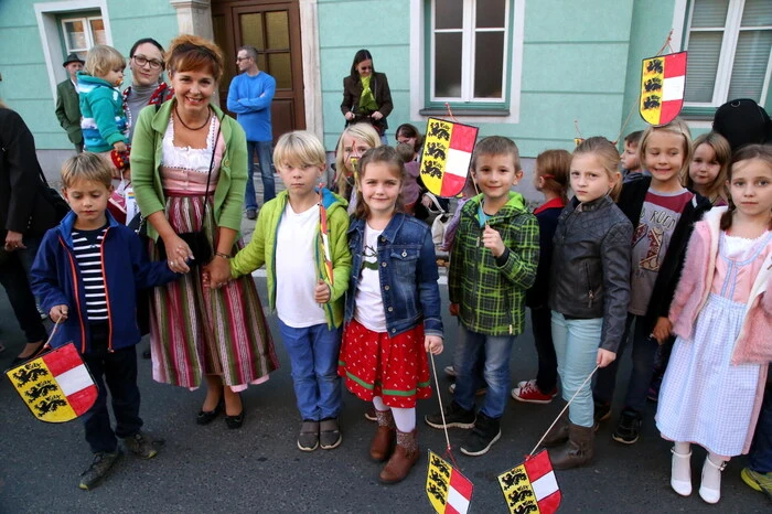 Auch die Schuljugend war vertreten. 