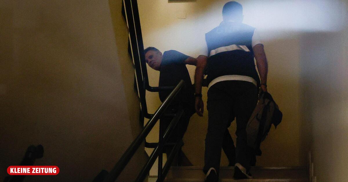 Mother sang, stepfather shouted on the way to the magistrate
