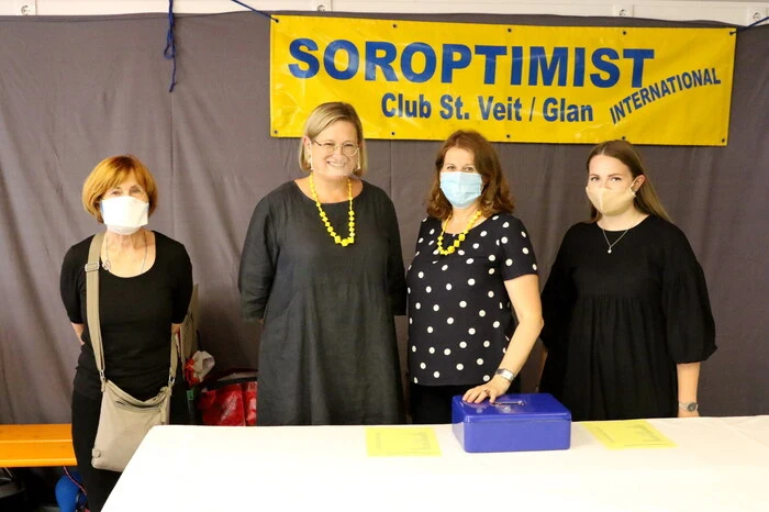 Grund des Massenandranges war der Edel-Flohmarkt der Soroptimisten International, Club St. Veit.