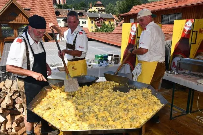 1968 gründete Ernst Gasteiger als Obmann der Bürgergarde das Stadtfest.