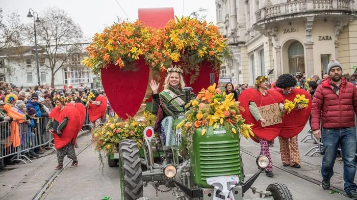 Wertungsklasse Motto: "Wir streuen der Steiermark Blumen zum Valentinstag" der Arge Gärtner und Floristen