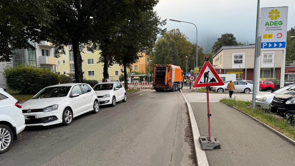 Eine Momentaufnahme Freitagfrüh im Bereich der Volksschule Leoben-Göss