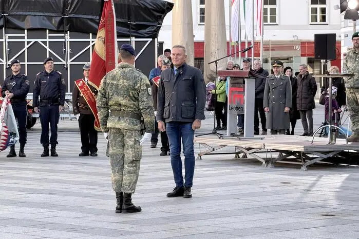 Das Bundesheer hatte das Einsatzkommando bei der Flaggenparade übernommen