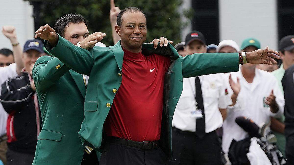 2019 streifte Tiger Woods das grüne Sakko nach dem Augusta-Sieg über