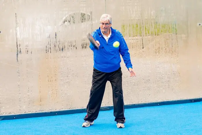 Messerscharfer Fokus auf den Ball von Schusser