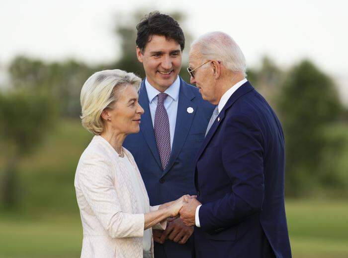 EU-Kommissionschefin Ursula von der Leyen, Kanadas Premier Justin Trudeau und US-Präsident Joe Biden beim G7-Gipfel