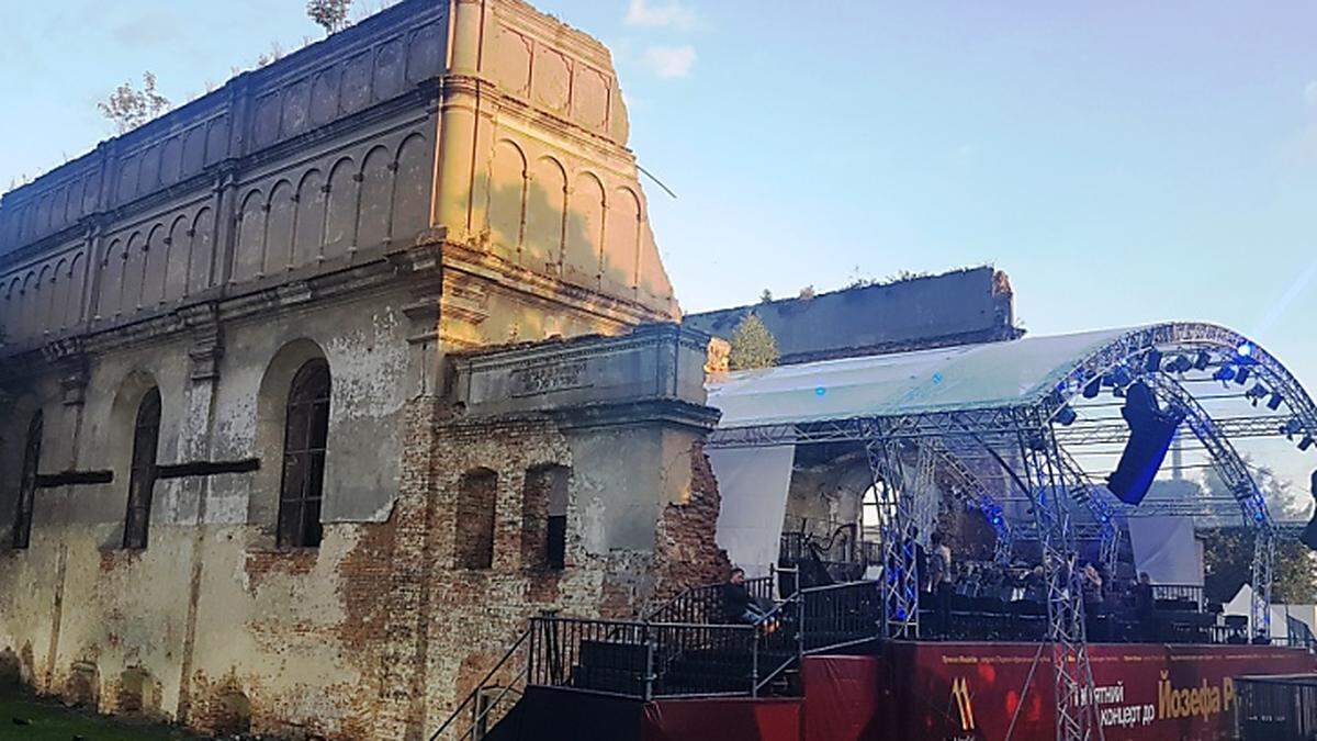 Eine Ruine, nicht als Symbol des Verfalls, sondern der Zukunft auf Basis einer gemeinsamen Vergangenheit: Synagoge in Brody