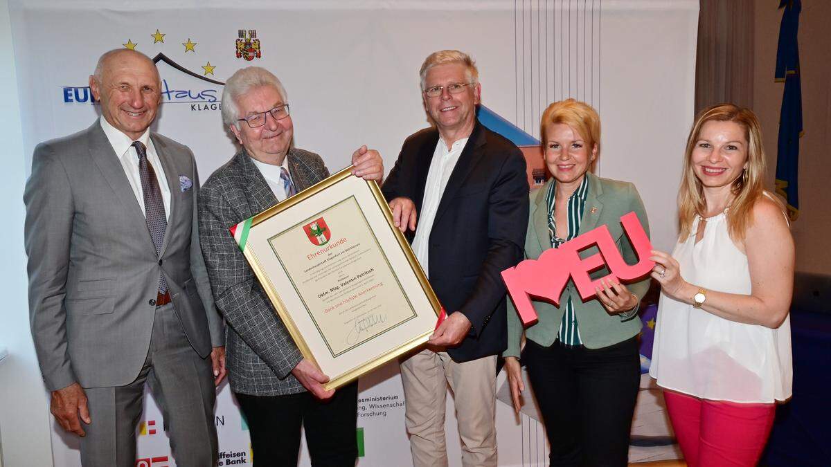 Gemeinderat Manfred Mertel, Valentin Petritsch, Vizebürgermeister Alois Dolinar, Stadträtin Sandra  Wassermann und Gemeinderätin Julia Löschnig 