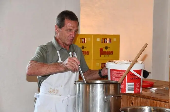 Dieses Jahr stand das Programm im Zeichen von „20 Jahre Domenico“, dieses Projekt wird von Caritas, AMS und Stift St. Lambrecht getragen.