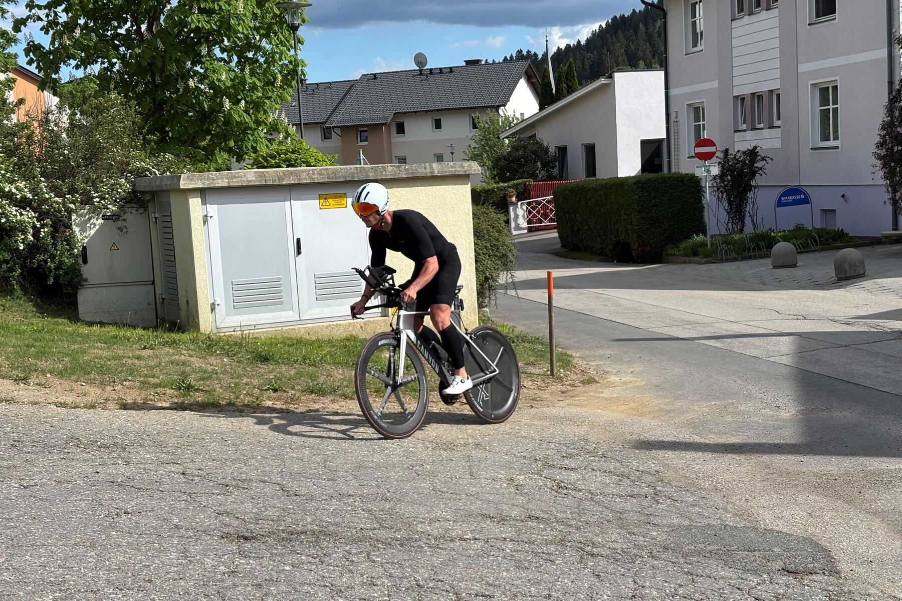 Zum Ironman: Lehrer sammelte bereits 3000 Euro für schwerkra