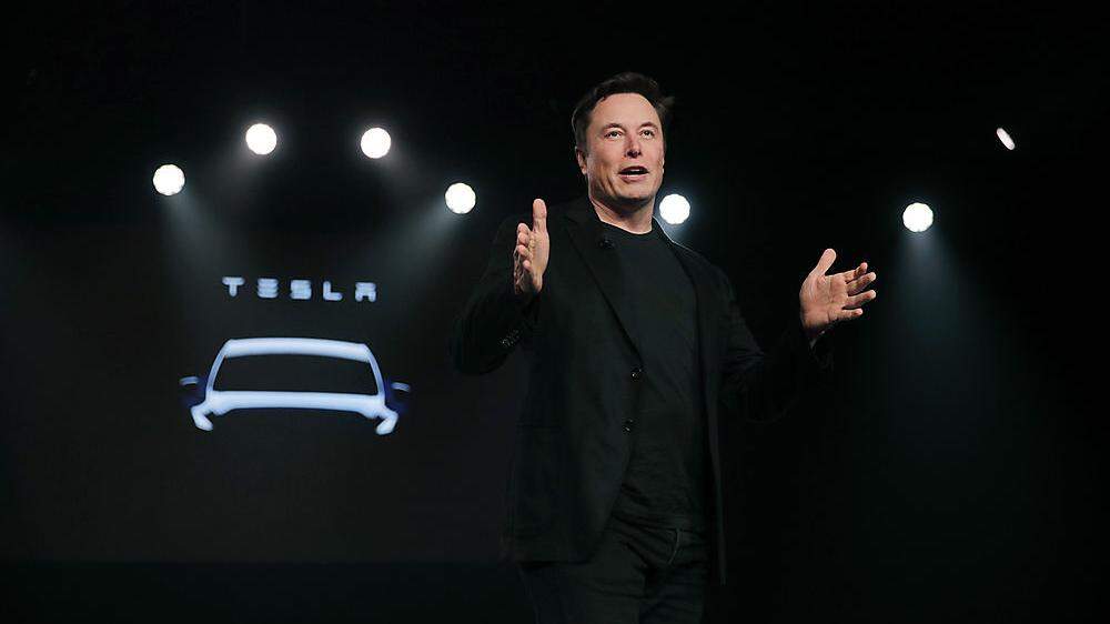 Elon Musk soll in einem Mail an seine Mitarbeiter verkündet haben, dass Tesla kurz vor der Insolvenz stehe