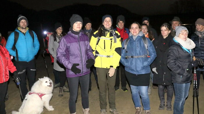 An die 40 Bewegungshungrige nahmen am Sonntagabend an der Mondscheinwanderung auf den Lorenziberg teil. 