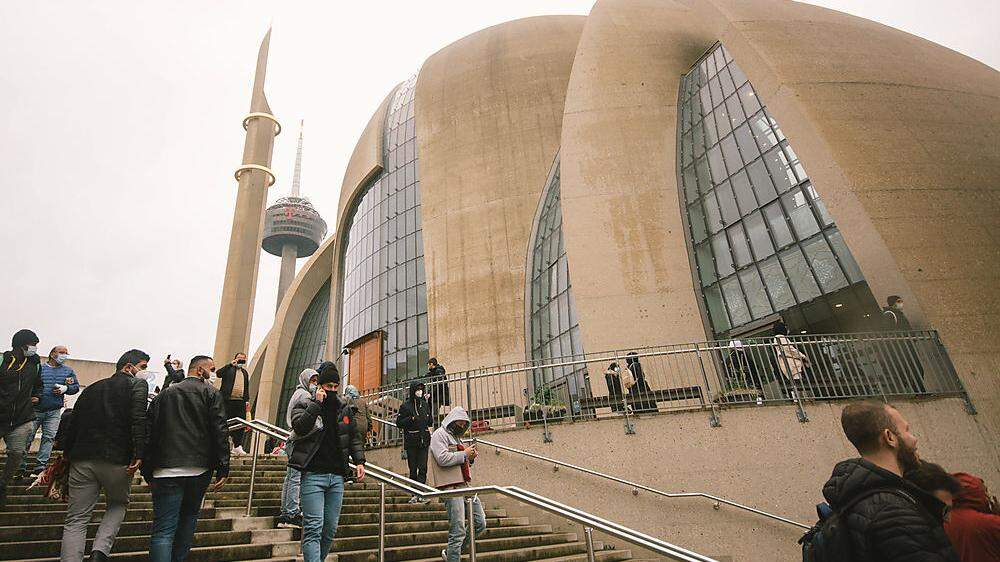 Noch keine der über 30 Moscheen in Köln hat einen Antrag für den Muezzin-Ruf gestellt