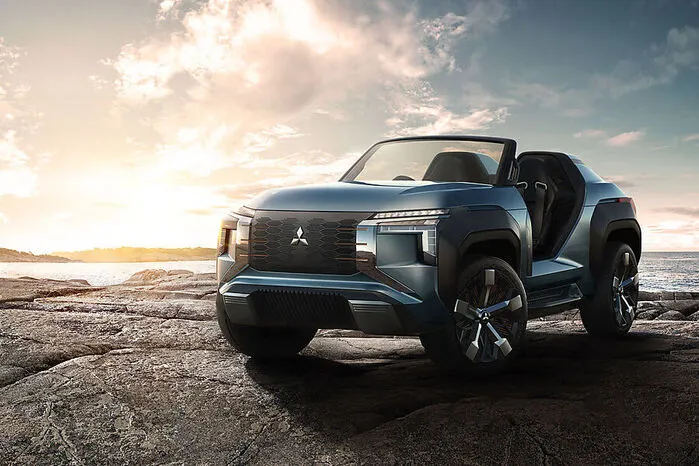 Bei der Studie eines kleinen SUV-Cabrios, das die Japaner auf der Autoshow in Tokio enthüllt haben, ersetzt nämlich ein Gasturbinen-Motor-Generator den sonst üblichen Verbrennungsmotor. Der ist leichter, kompakter und flexibler: Die Turbine verbrennt nämlich eine Vielzahl von Kraftstoffen wie Diesel, Kerosin und Alkohol.