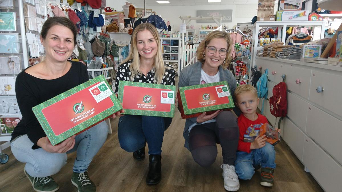 Christina Thonhauser (San Damiano), Kerstin Edelmann (Mamiladen) und Angelika Herter-Erjavc (Life Church) mit Sohn Samuel