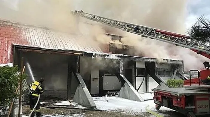 Rund 80 Feuerwehrleute standen Samstag im Löscheinsatz