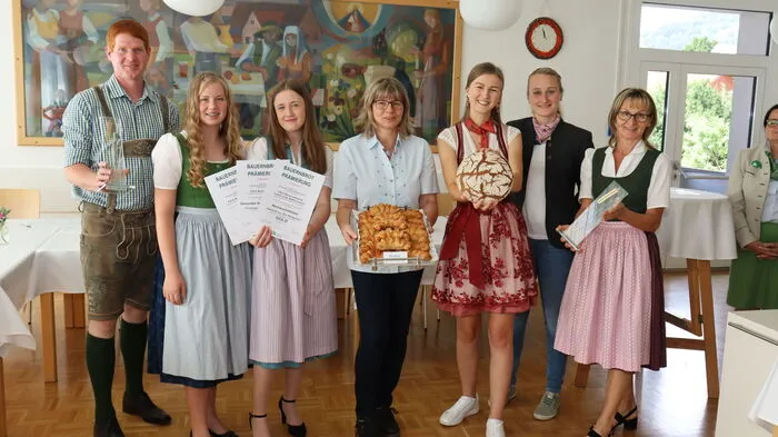Am Mittwoch, dem 24. August 2022, wurden die regionalen Gewinner der 25. Steirischen Bauernbrotprämierung aus dem Bezirk Voitsberg geehrt. Dabei wurden drei Goldene Ähren als Hauptpreise überreicht.