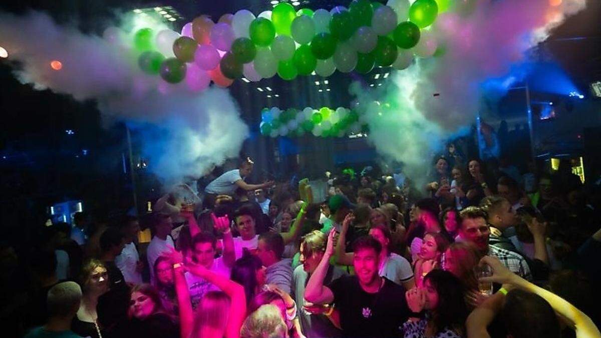 Am Samstag exakt eine Sekunde nach Mitternacht beginnt die Party im Villacher V-Club